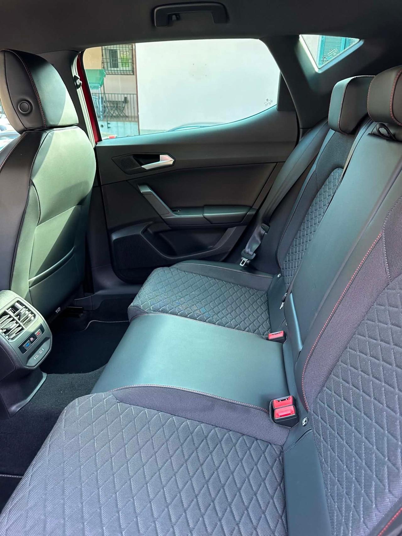 Seat LEON 1.5 eTSI HYBRID FR KMCERT GARANZ UNICOPR