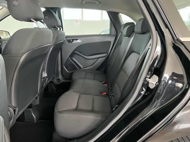 MERCEDES-BENZ B 180 d Automatic Business