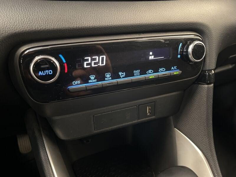 Toyota Yaris Hybrid Trend MY22