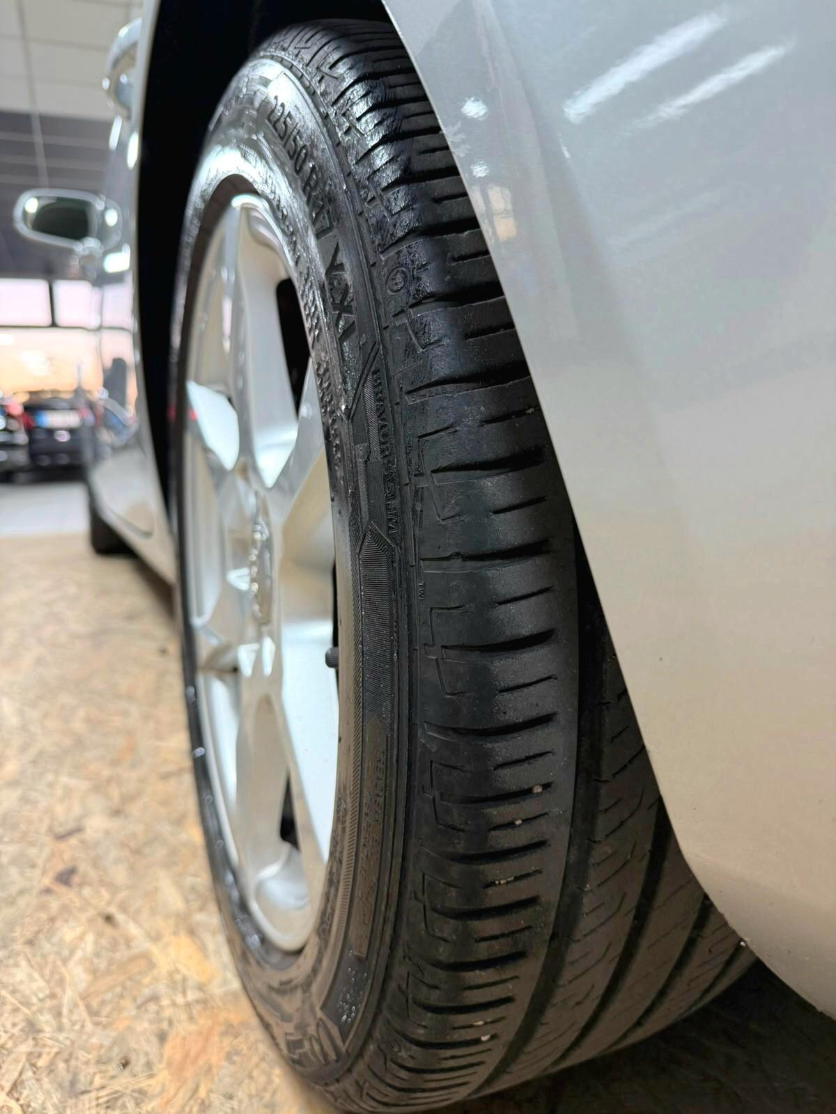 AUDI A4 AVANT 2.0 TDI 143CV AMBIENTE NEOPATENTATI