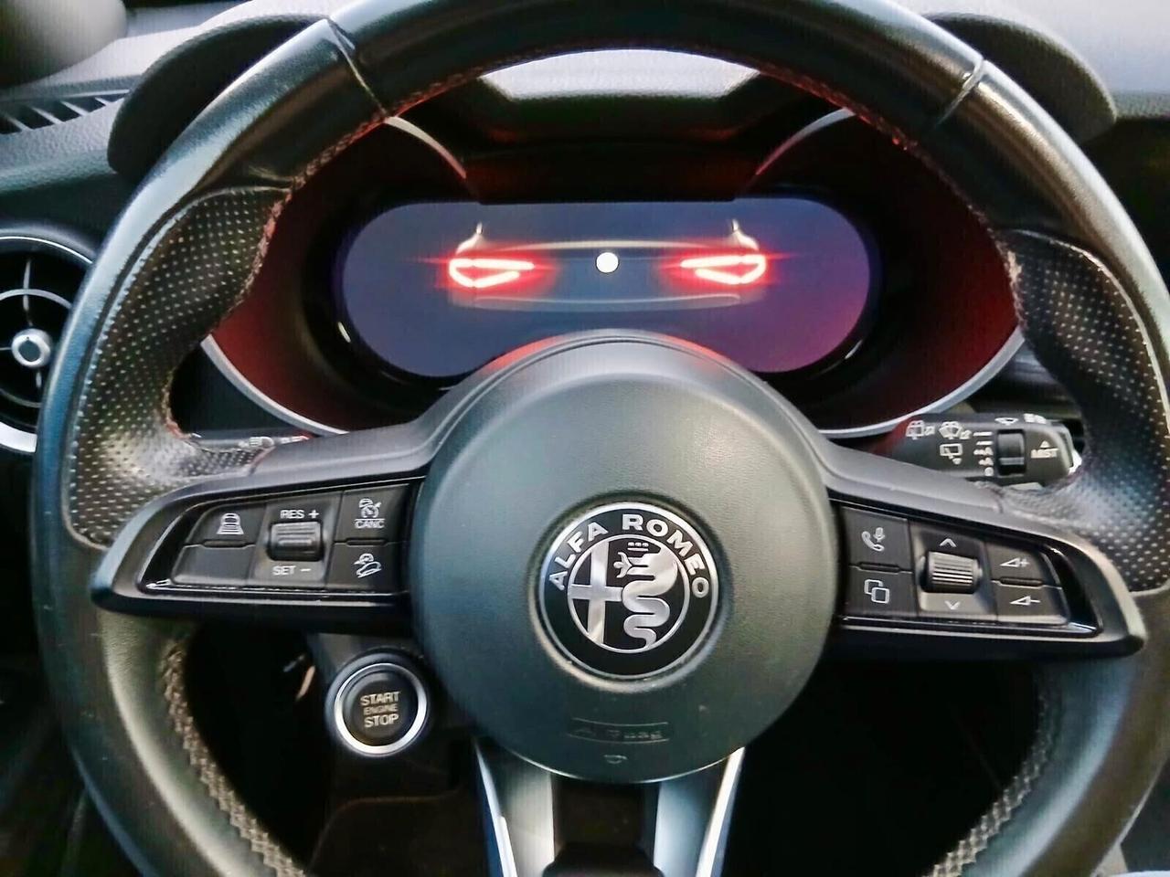 Alfa Romeo Stelvio 2.2 Turbodiesel 160 CV AT8 RWD Super