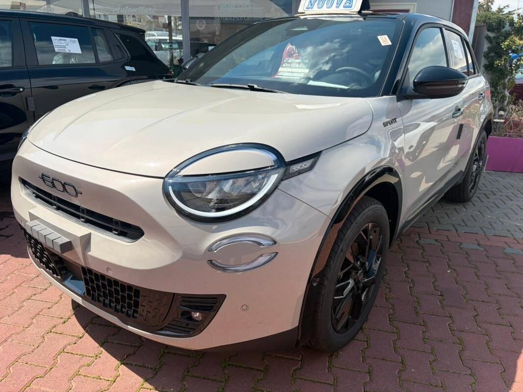 Fiat 600 1.2 hybrid La Prima 145cv auto