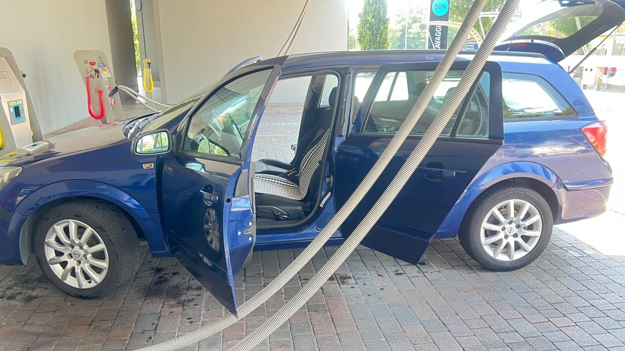 Opel Astra 1.6 16V VVT Station Wagon Club