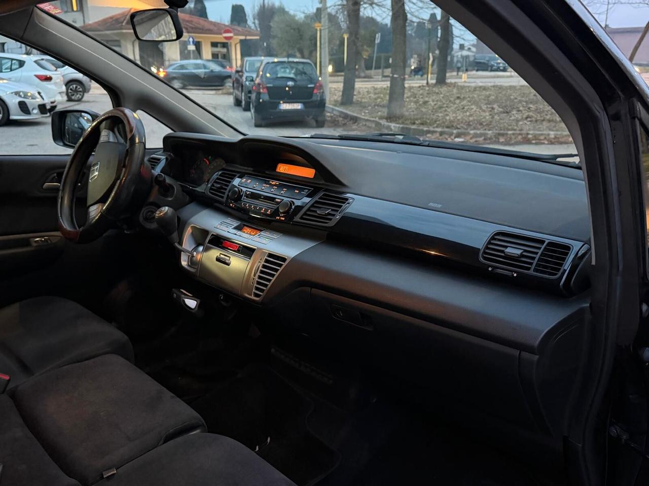 Honda FR-V 2.2 16V i-CTDi Executive Navi LH DPF