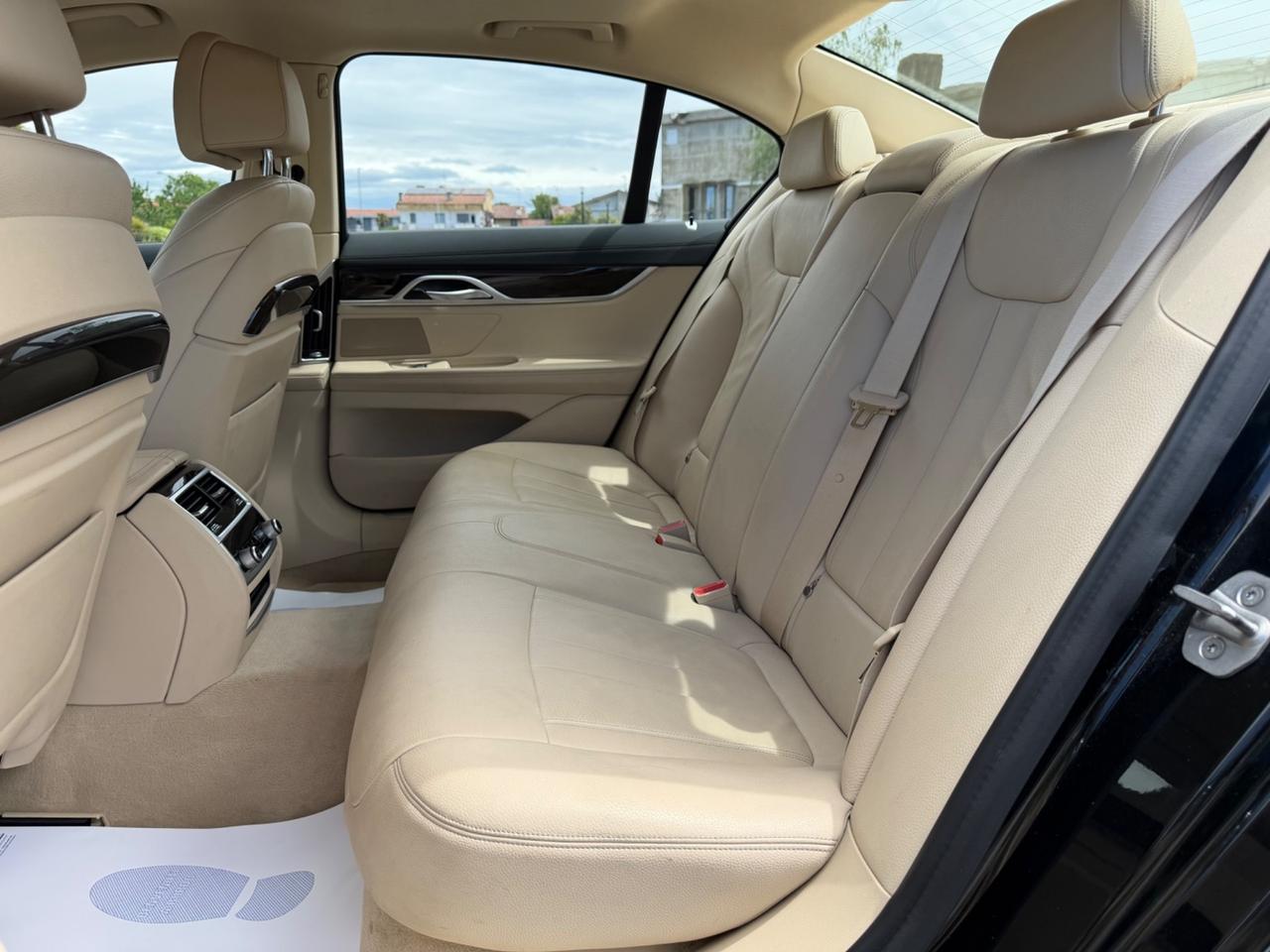 Bmw 730d XDrive Carbon Core TAGLIANDI BMW !