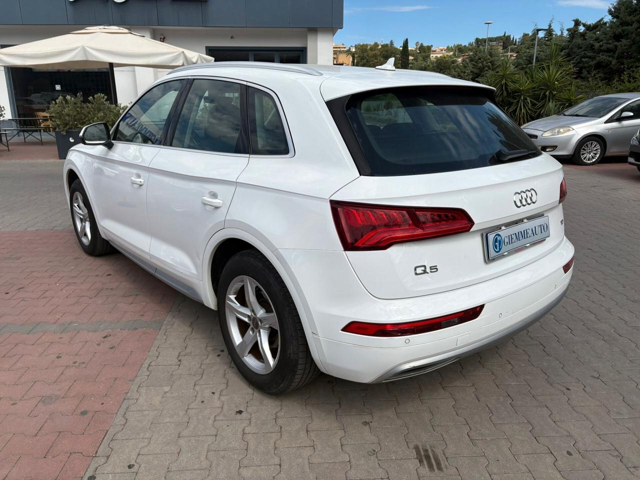 Audi Q5 2.0 TDI 150 CV Business Sport