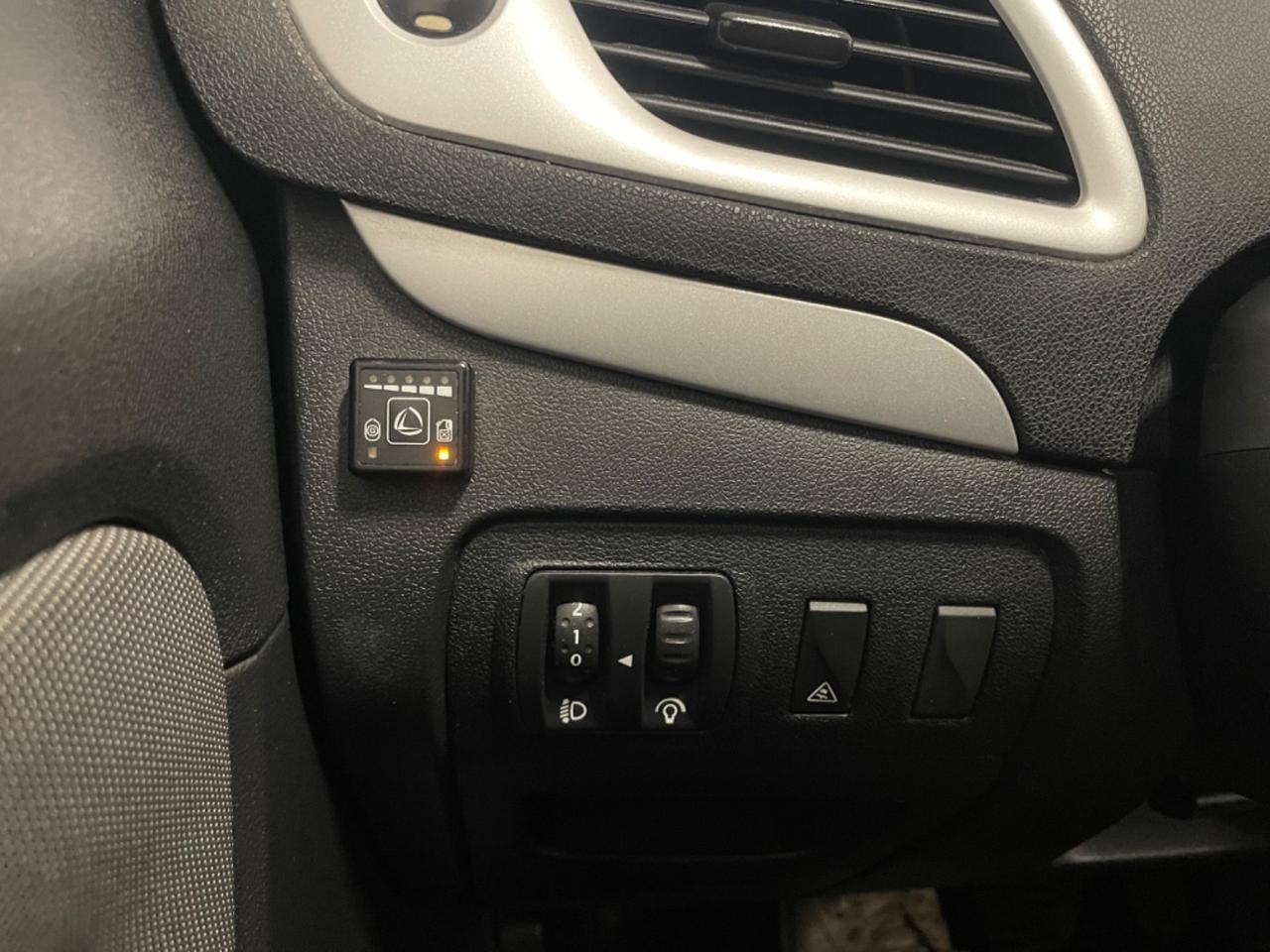 Renault Scenic Scénic 1.6 GPL Attractive Navi