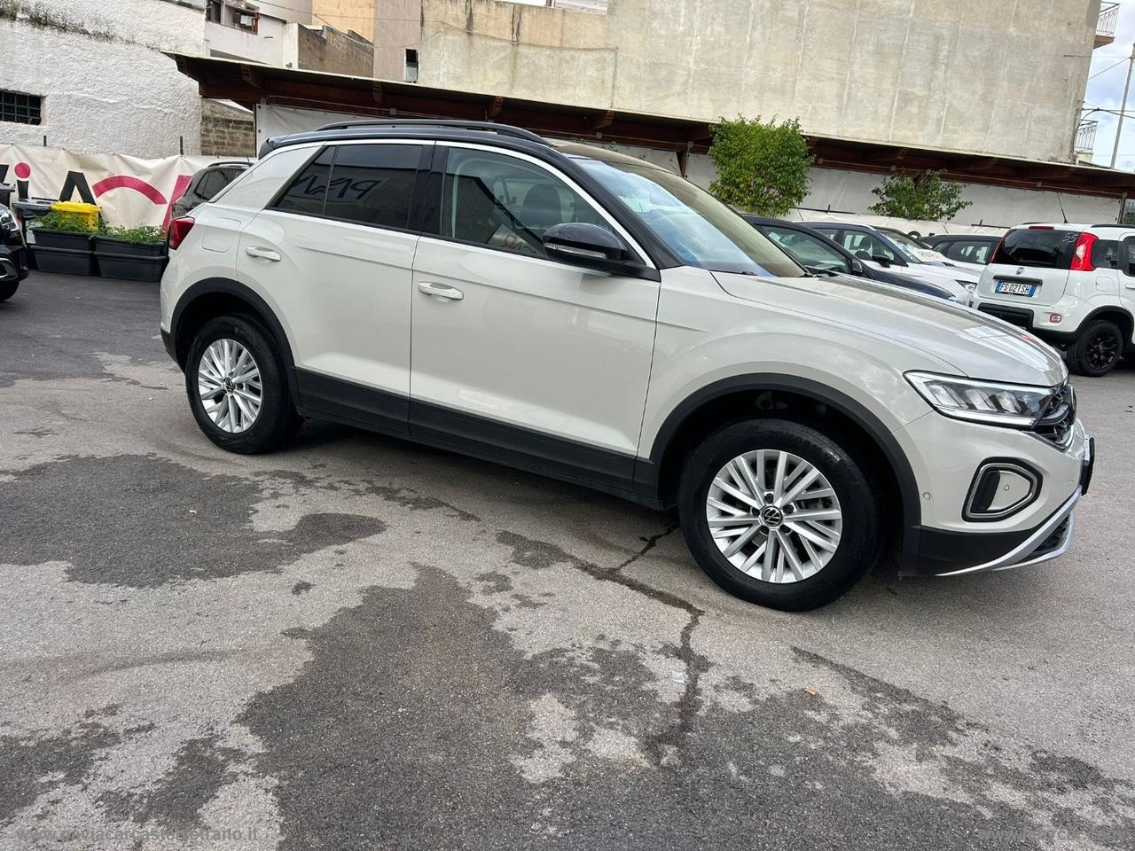 VOLKSWAGEN T-Roc 1.0 TSI Life