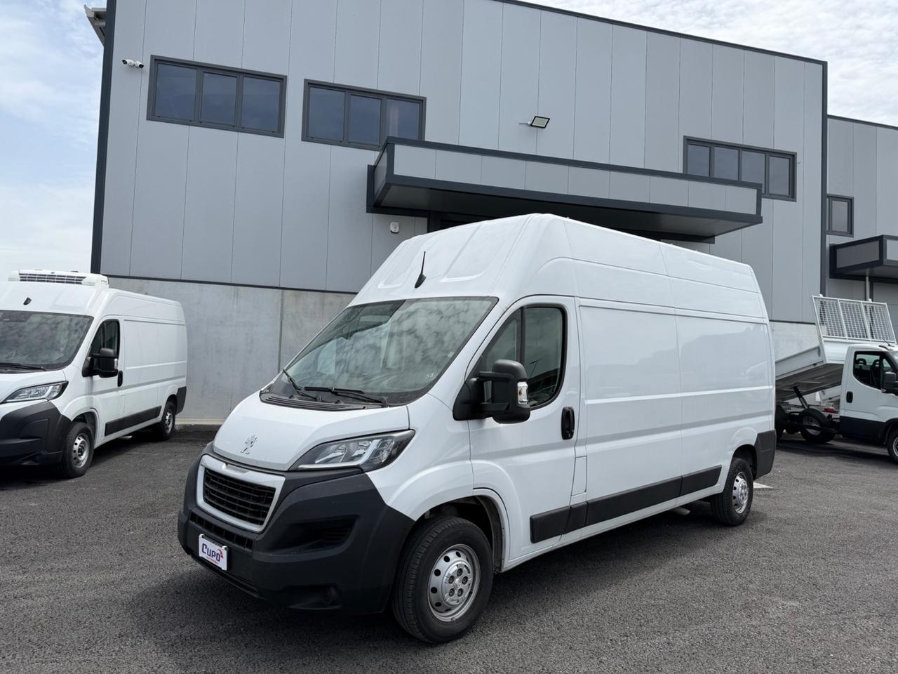 Peugeot Boxer 333 2.2 BlueHDi 140 S&S PC-TN L3H3 Furgone