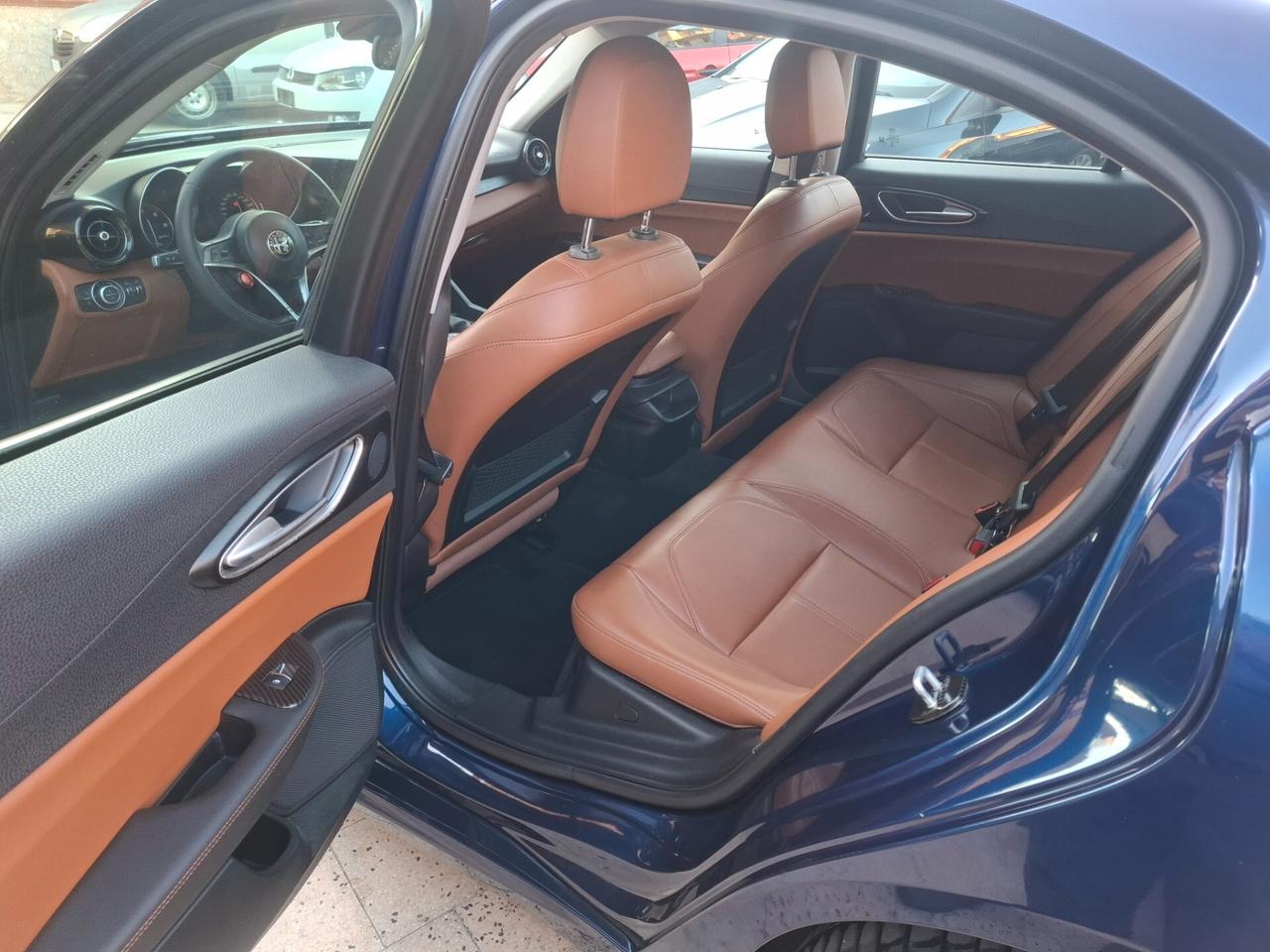 Alfa Romeo Giulia - 2.2 Super NAP