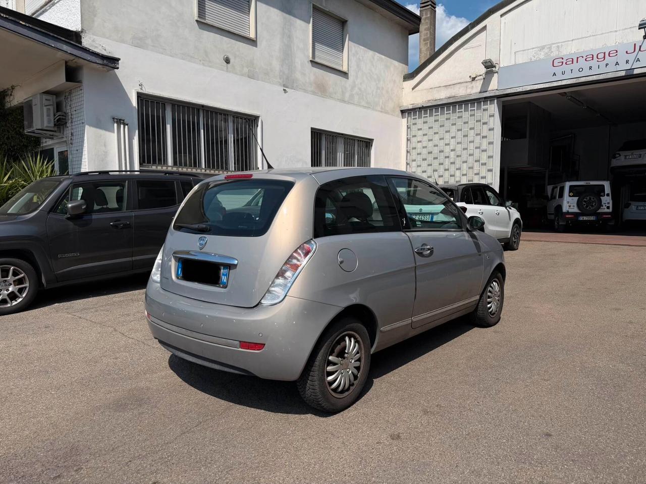 Lancia Ypsilon 1.4 NEOPATENTATI