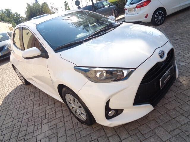 Toyota Yaris 1.5 Hybrid 5 porte Active NESSUN VINCOLO DI FINANZIAMENTO