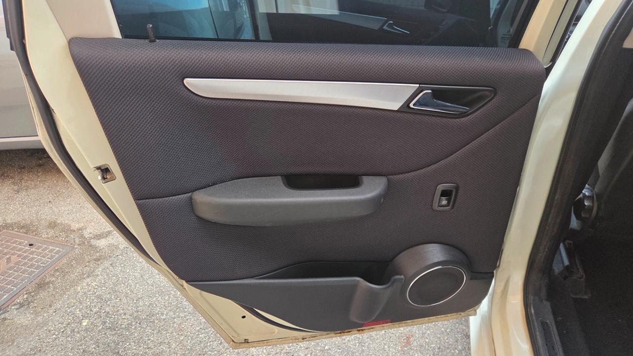 Mercedes-benz B 180 NGT BlueEFFICIENCY Executive unico proprietario