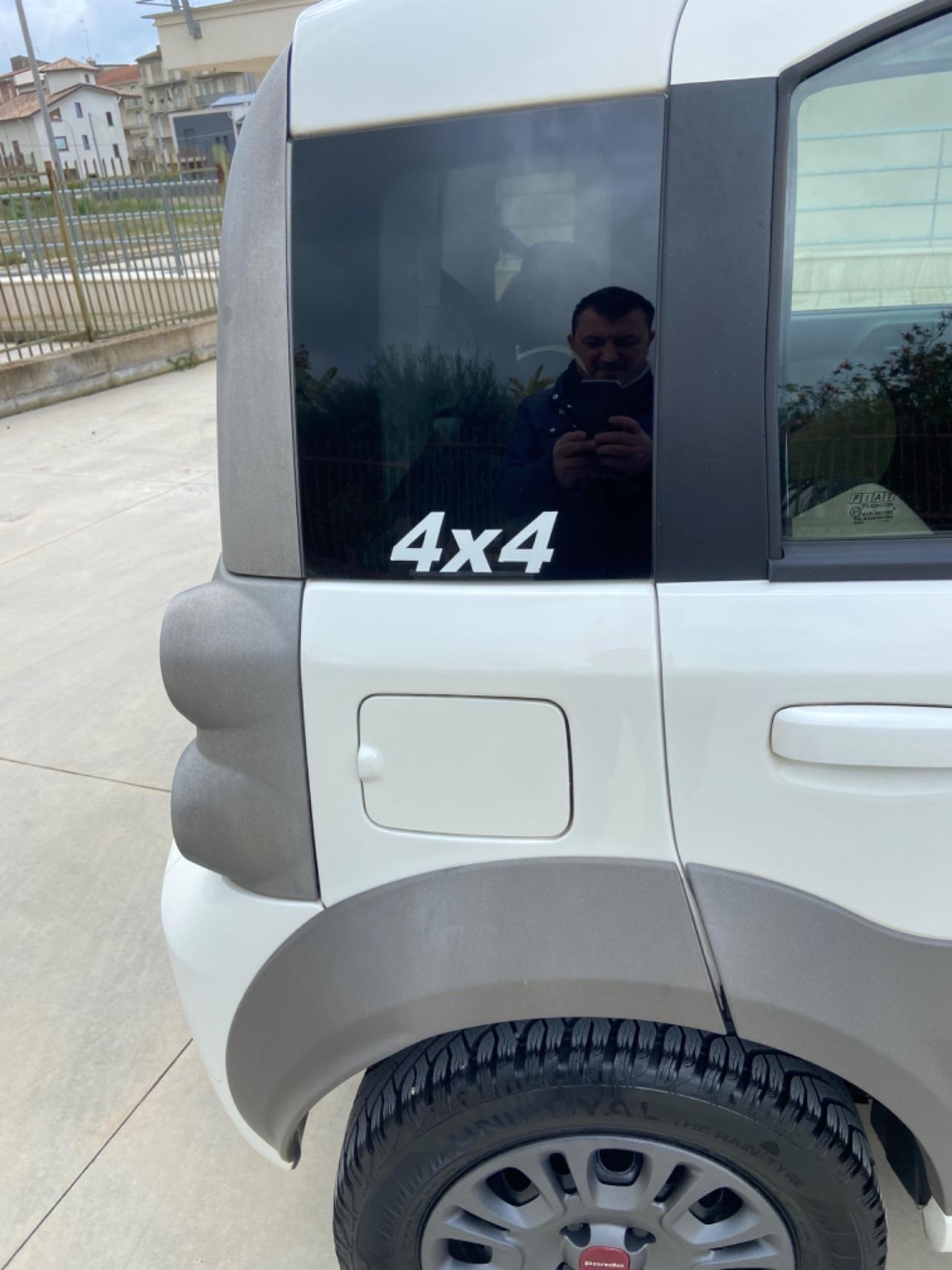 Fiat Panda 4x4 cross 1.3 MTJ 75cv 2012