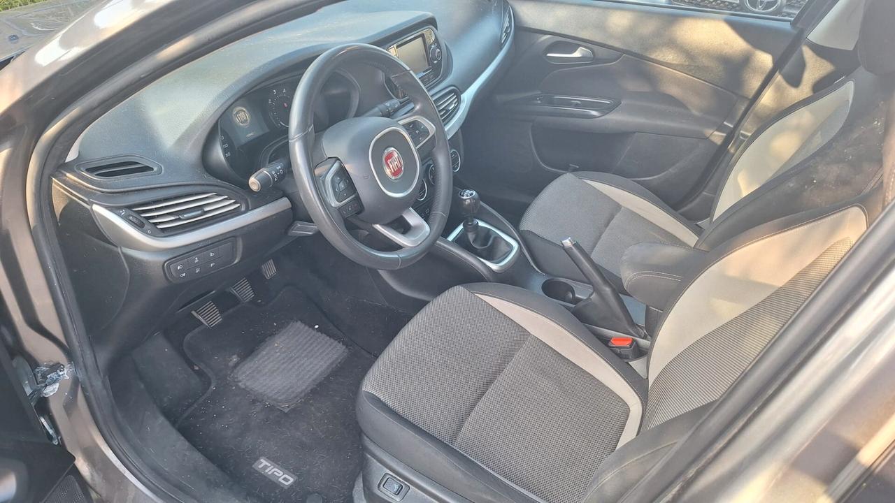 Fiat Tipo 1.6 Mjt 4 porte Lounge