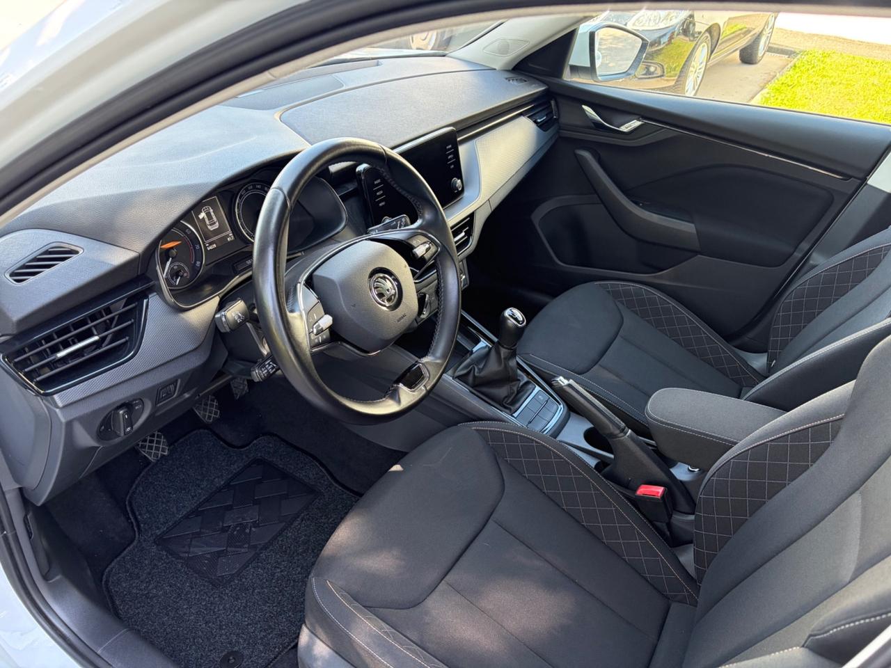 Skoda Kamiq 1.0 TSI Ambition FULL UNIPRO ITALIANA !
