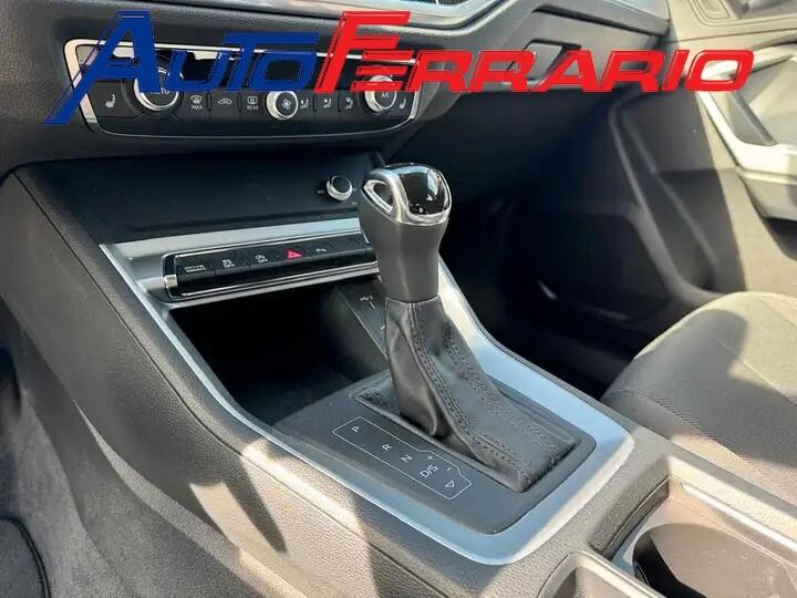 Audi Q3 S LINE APPLE CAR PLAY CRUISE CONTROL ADATTIVO SENS PARK DOPPI 17" VETRI SCURI AUDI PRE SENSE