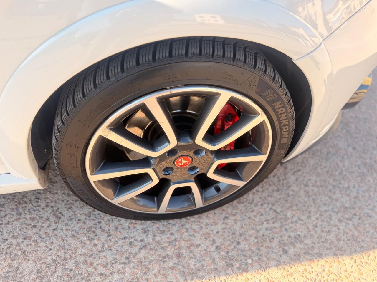 ABARTH GRANDE PUNTO 1.4t-JET €5000