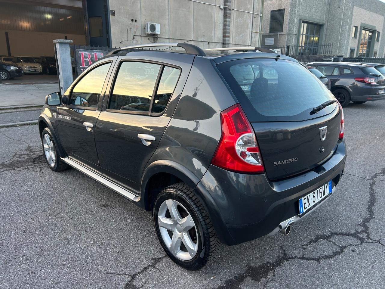 Dacia Sandero Stepway 1.5dci 85 cv molto bella