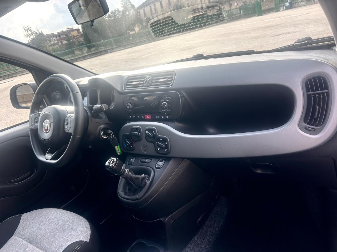 Fiat Panda 1.2 Connected by Wind