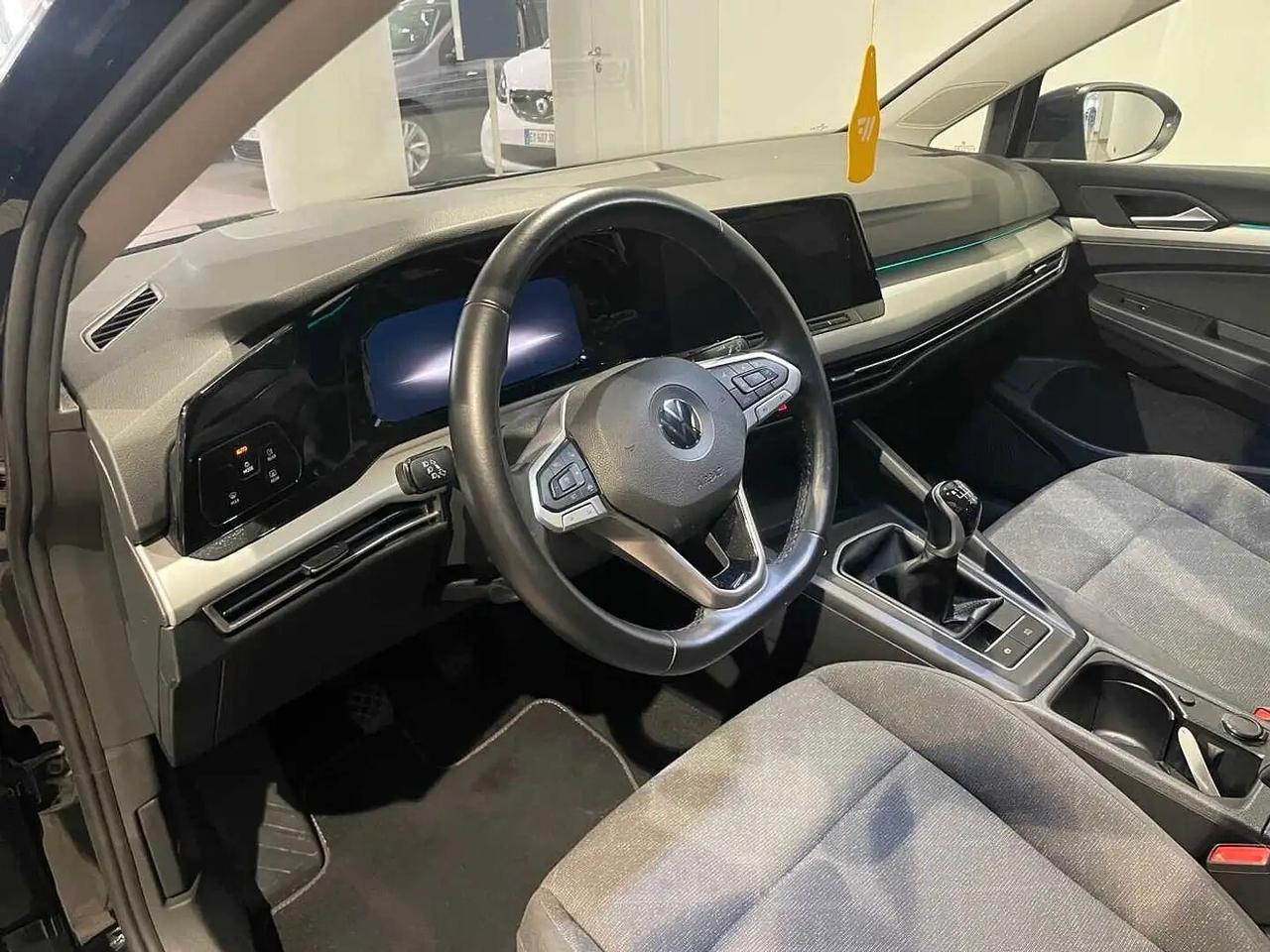Volkswagen Golf 8 1.0 TSI Evo Life