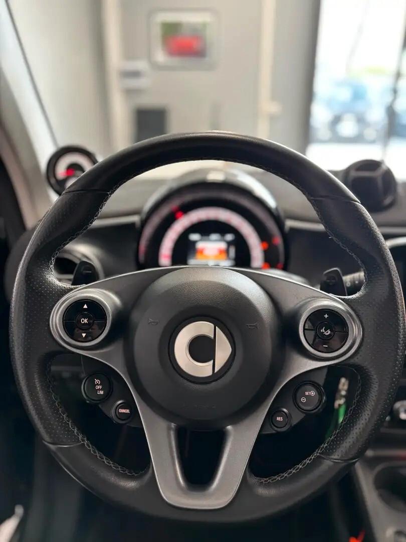 Smart ForTwo 70 1.0 SuperPassion~UniPro~Km e Tagliandi Certificati~Promo Finanziamento~Pronta Consegna