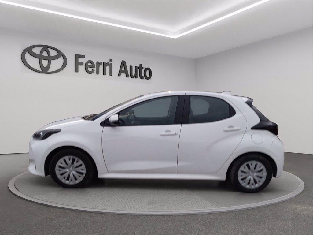 TOYOTA Yaris 1.5h active del 2023