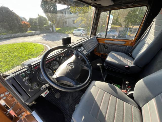 MERCEDES-BENZ Unimog U1300