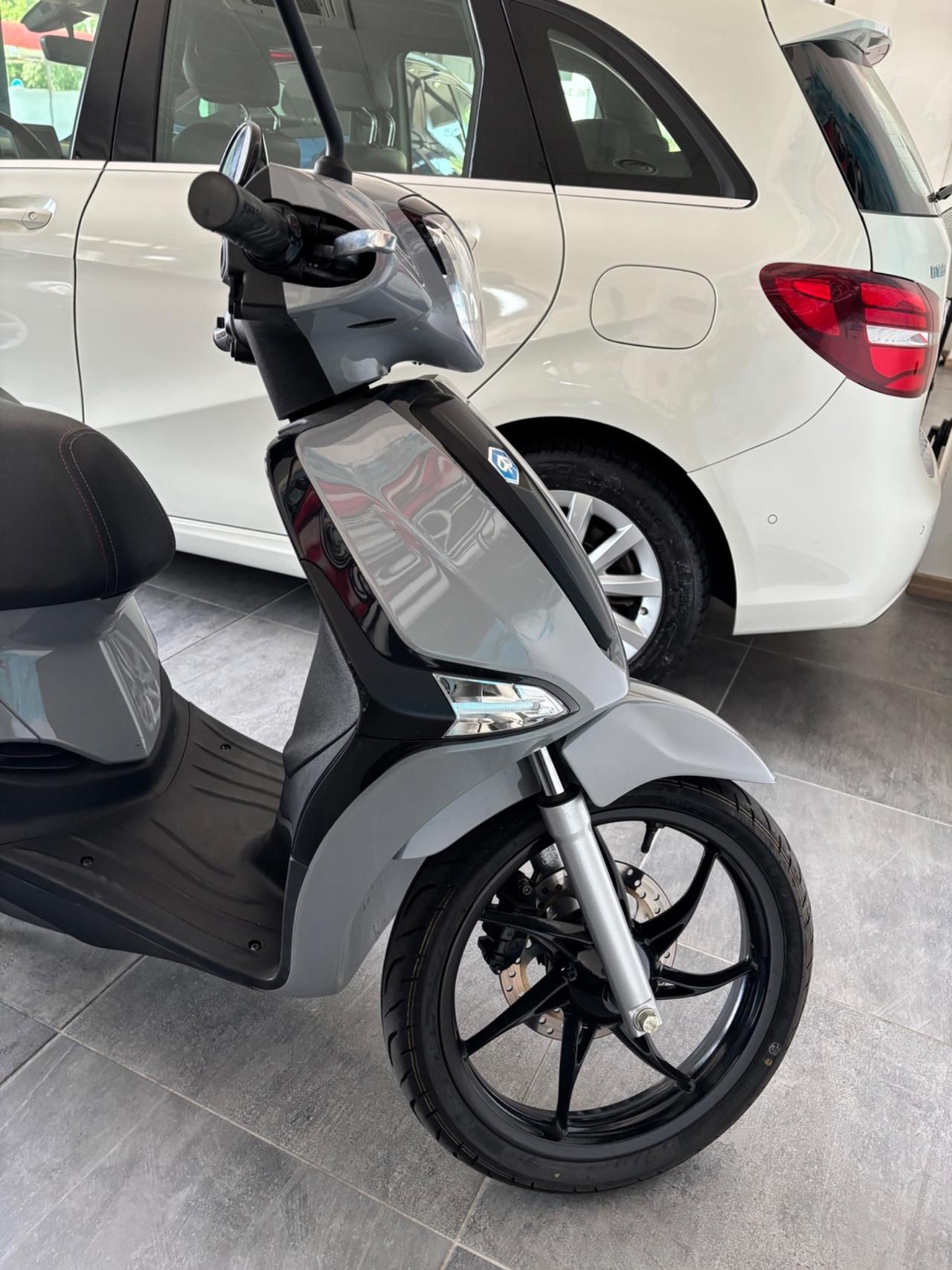 Piaggio Liberty 150 s abs