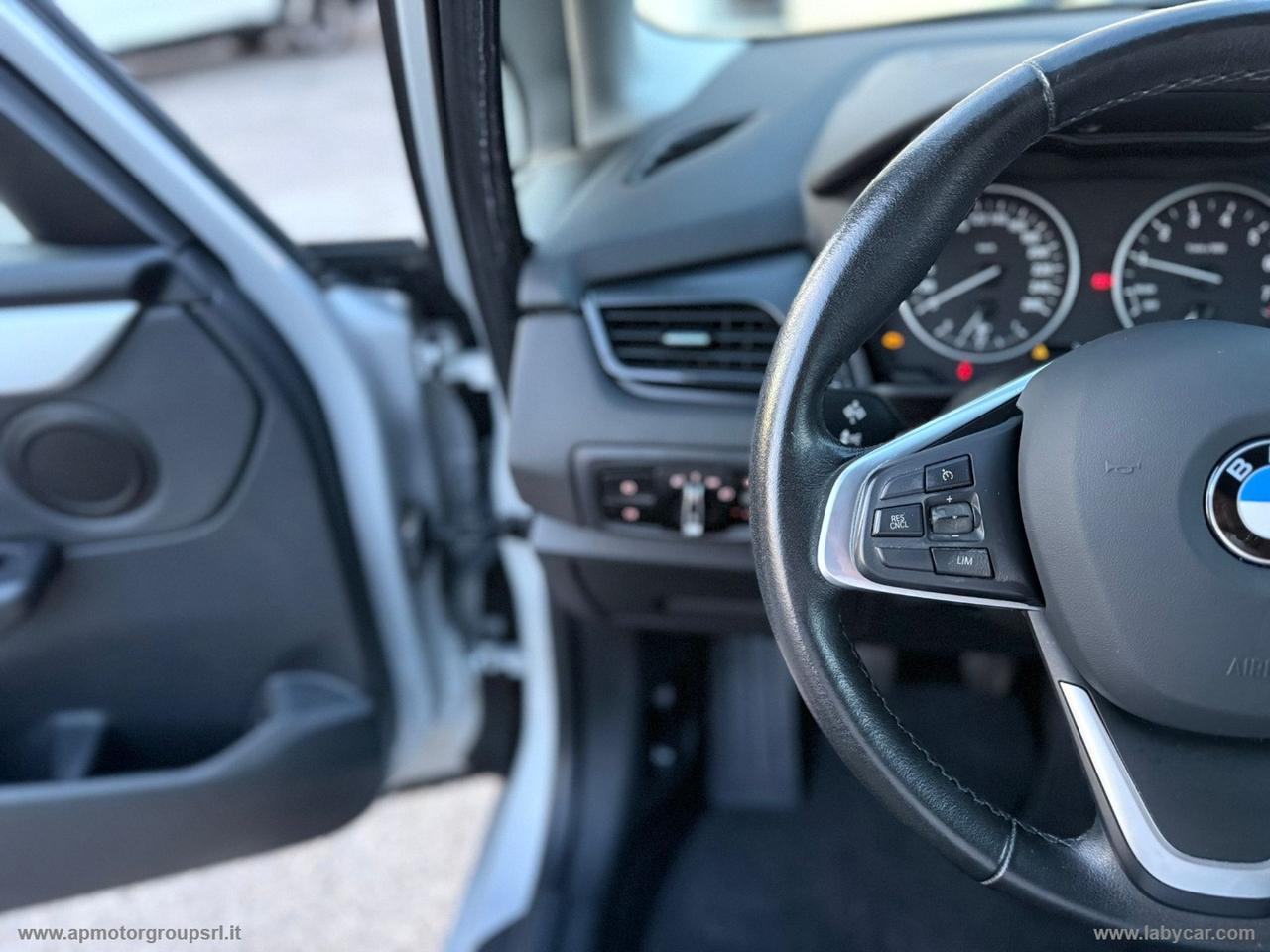 BMW 216i Active Tourer Luxury NEOPATENTATI