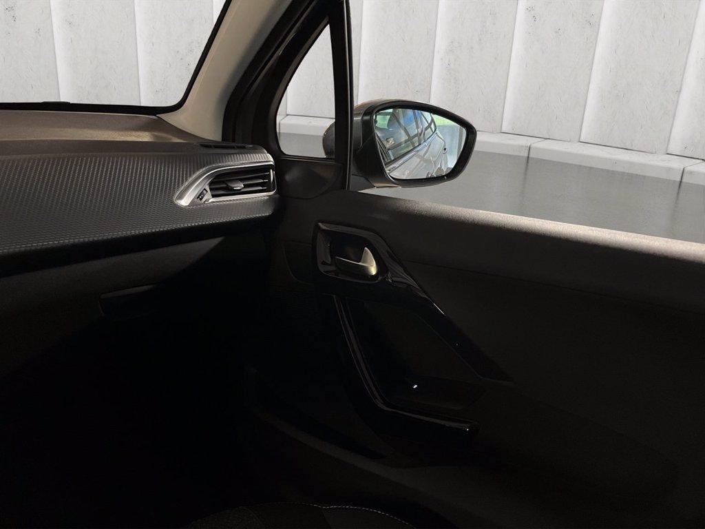 PEUGEOT 208 5p 1.2 puretech Allure s&s 82cv neopatentati del 2019