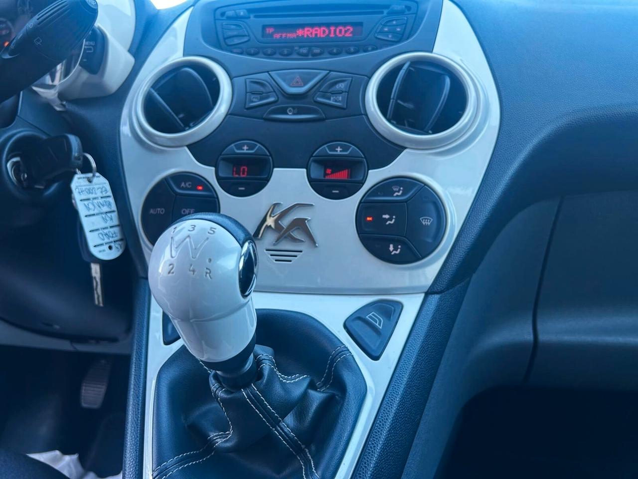Ford Ka 1.2 8V 69 CV Black&White Edition