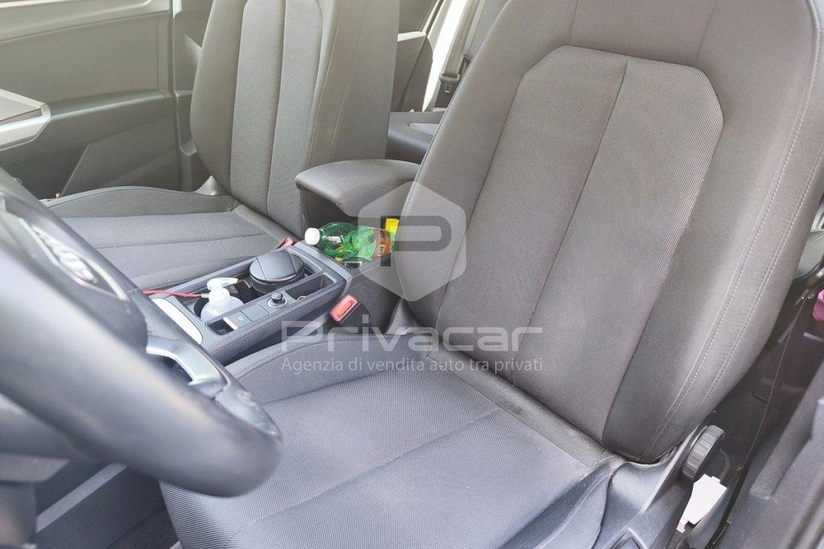 AUDI Q3 35 TFSI S tronic Business