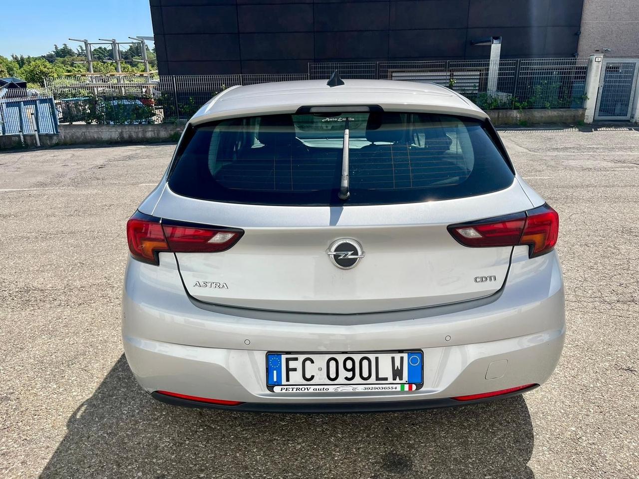 Opel Astra 1.6d 2016 88.000km catena appena sostituita