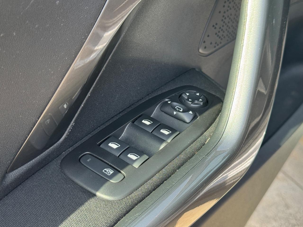 Peugeot 2008 BlueHDi 100 Allure