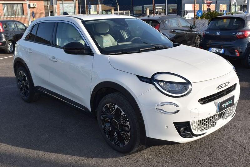 FIAT 600 1.2 Hybrid 100cv La Prima