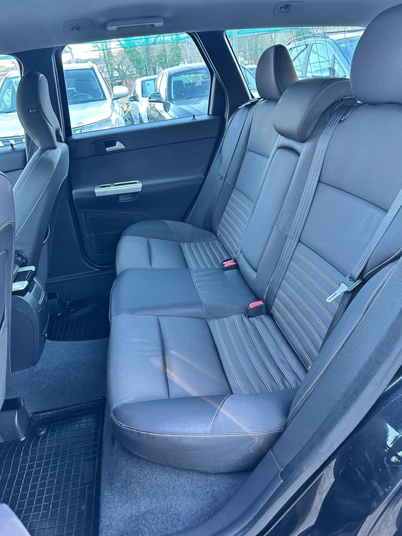 Volvo V50 D3 R-design