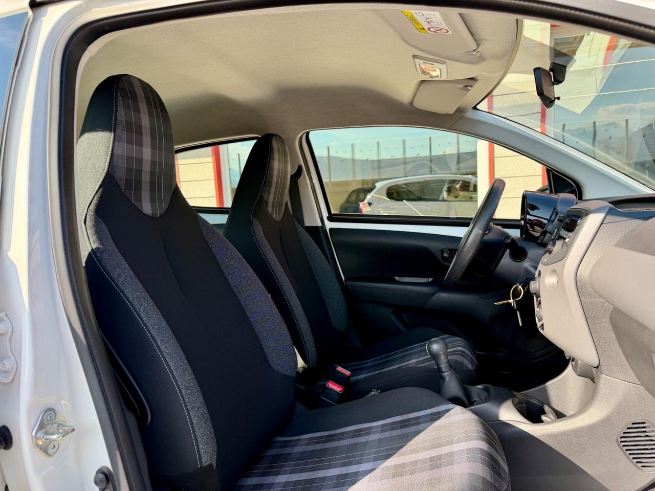 Peugeot 108 OK NEO PATENTATI - 16.000 KM!!