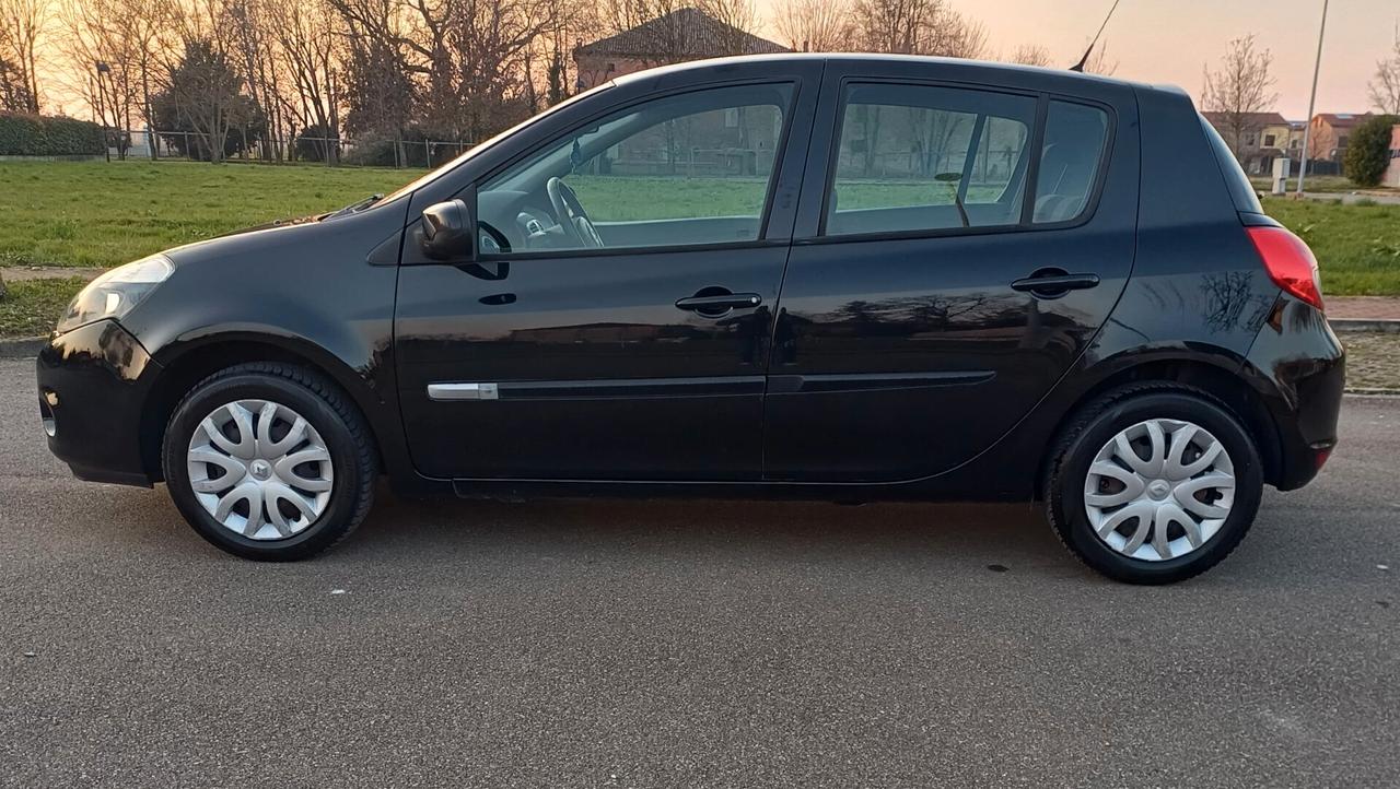 Renault Clio 1.2 16V 5 porte GPL Dynamique