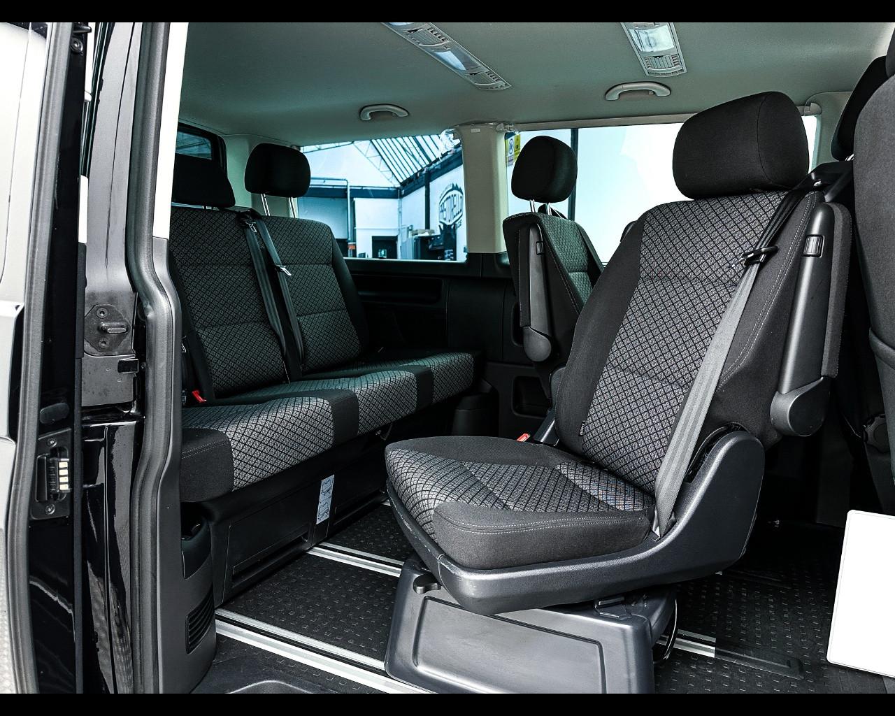 VOLKSWAGEN Multivan 6ª '15-'24 - Multivan 2.0 TDI 150CV Trendline