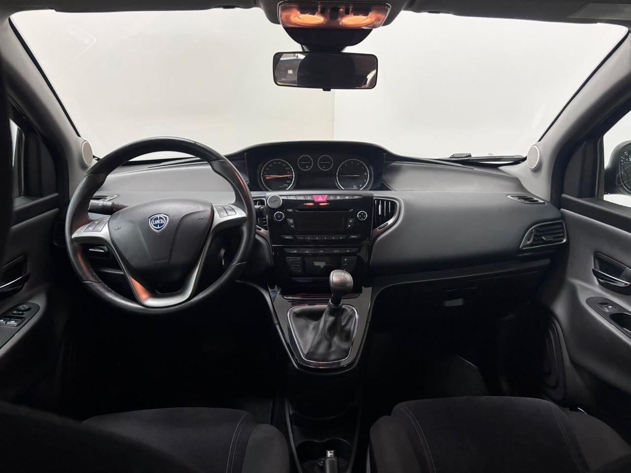 Lancia Ypsilon 0.9 TwinAir 85 CV 5 porte S&S