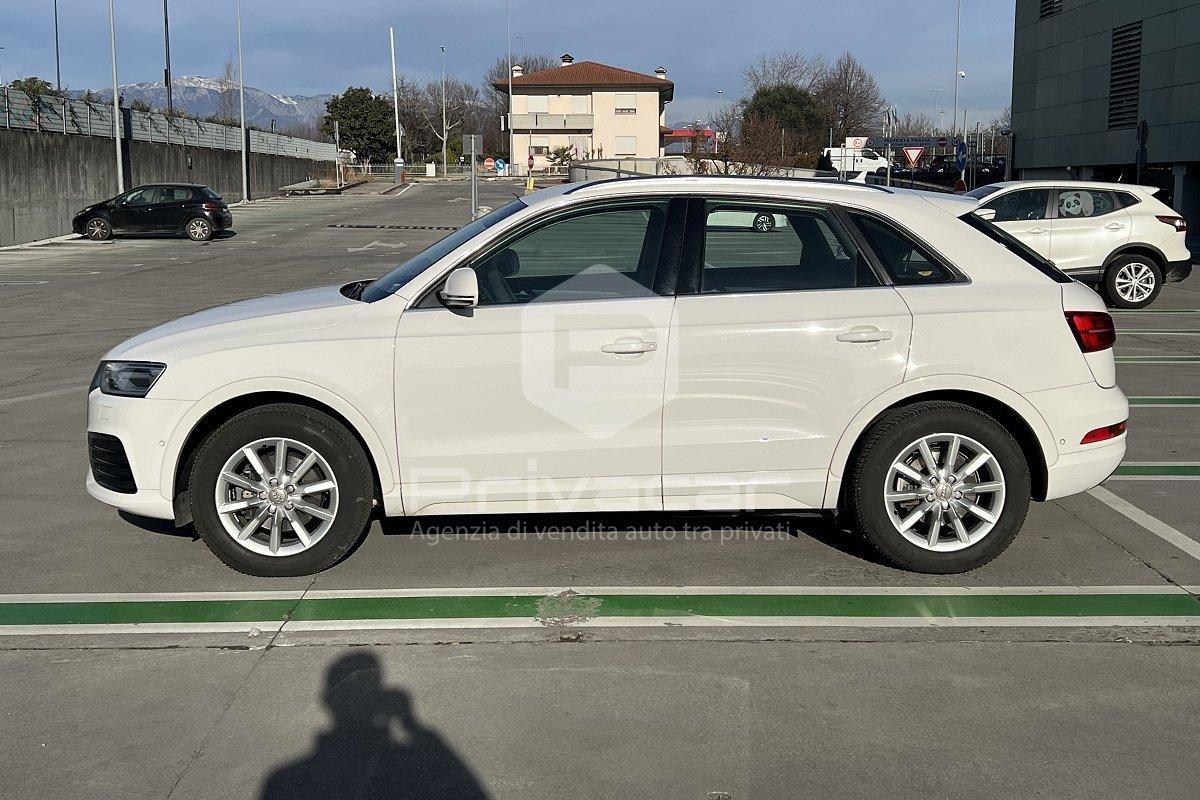 AUDI Q3 2.0 TDI 150 CV Business