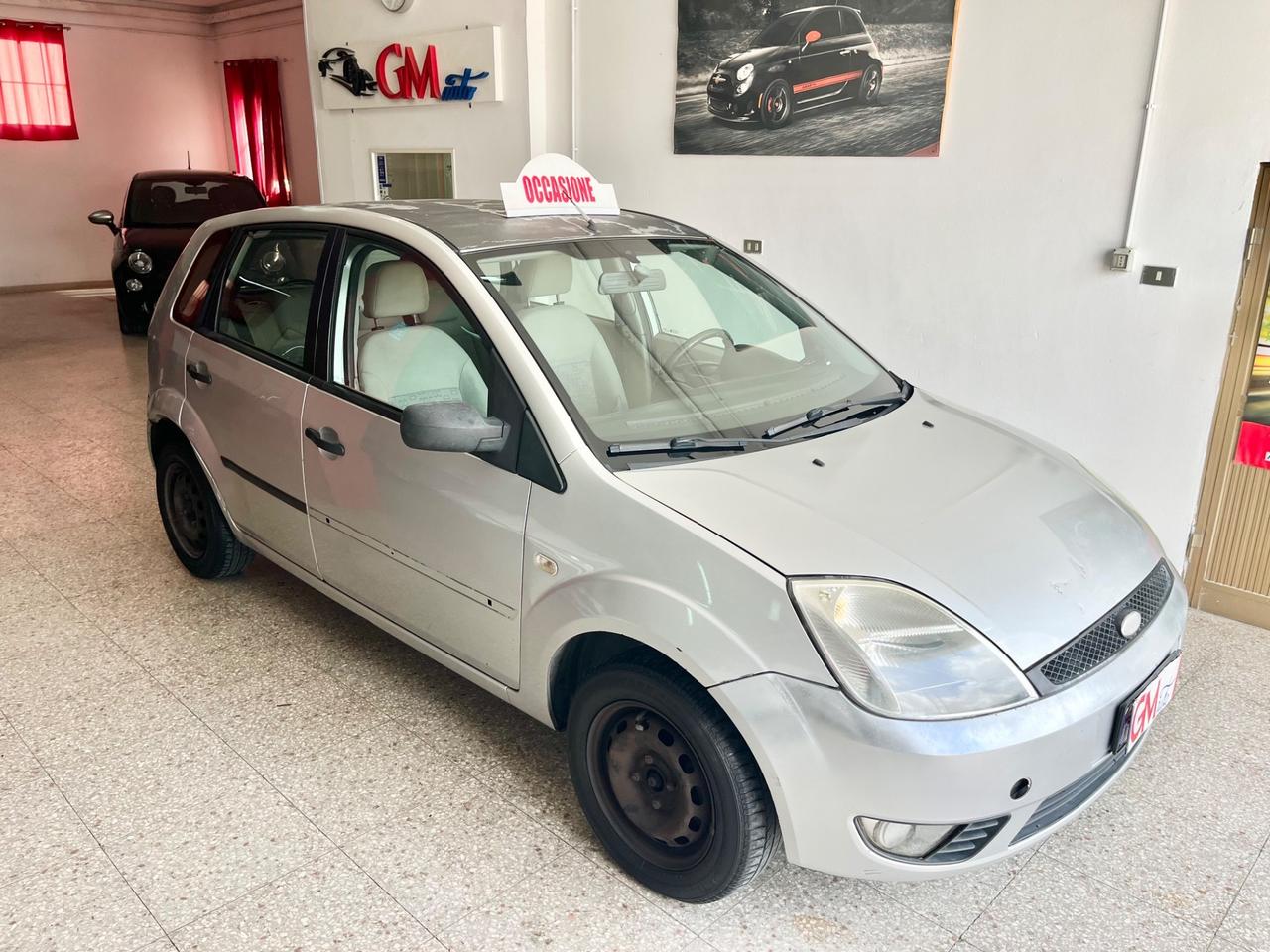 Ford Fiesta 1.2 16V 5p. Zetec