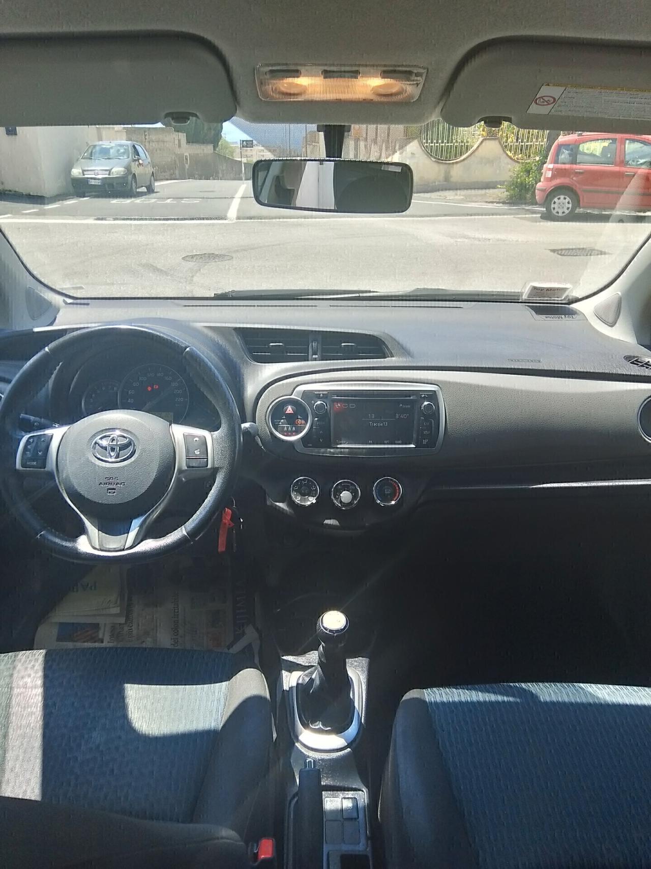 Toyota Yaris 1.0 5 porte Active
