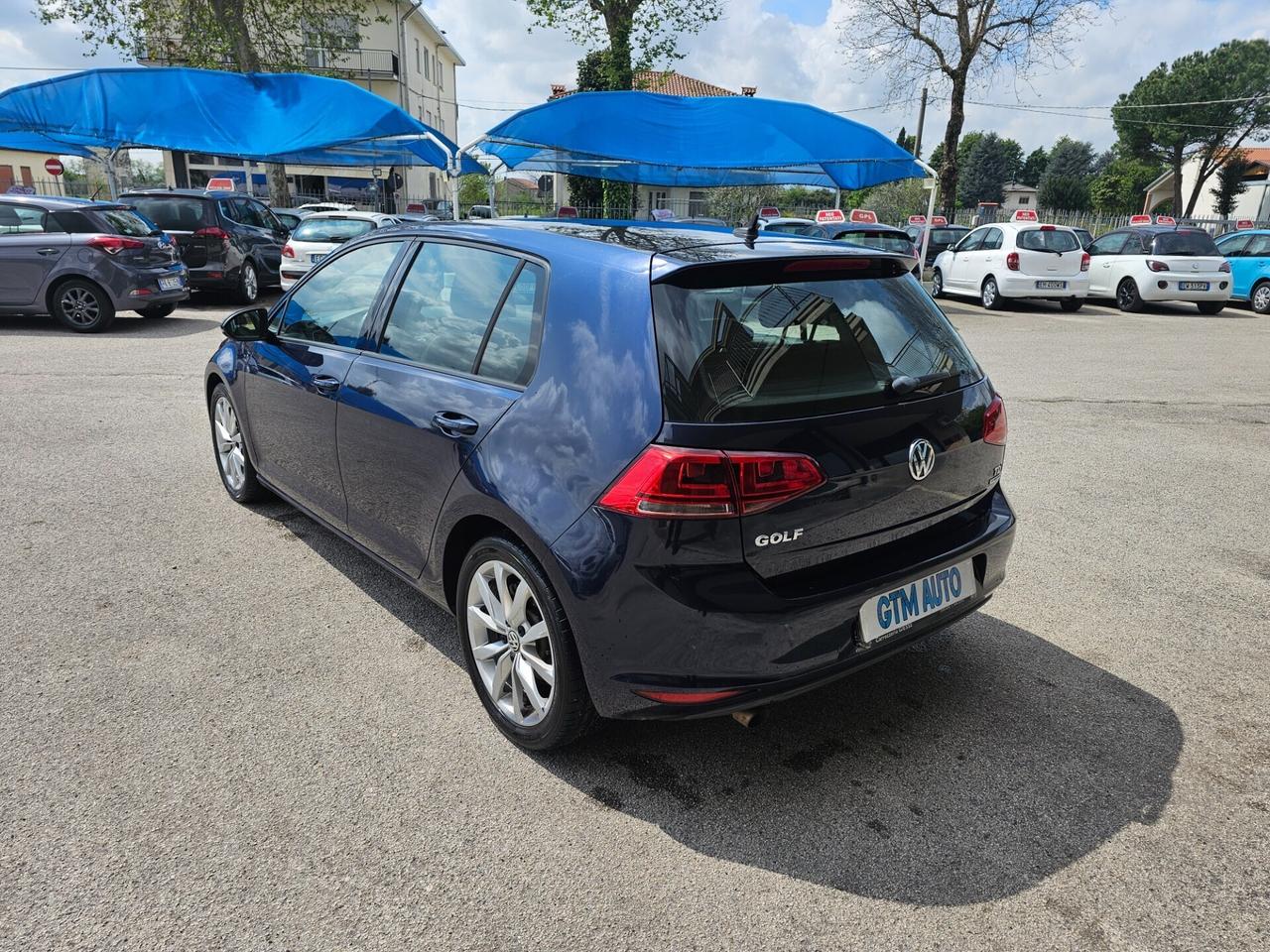 Volkswagen Golf 1.6 TDI DSG 5p. Highline