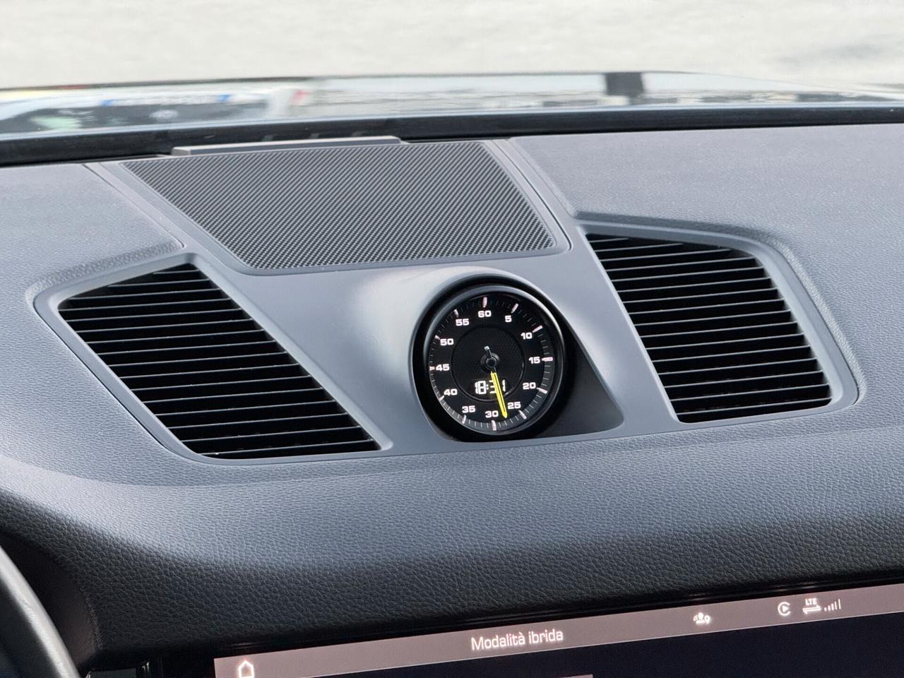 Porsche Cayenne Coupe 3.0 E-Hybrid 340CV TETTO PASM