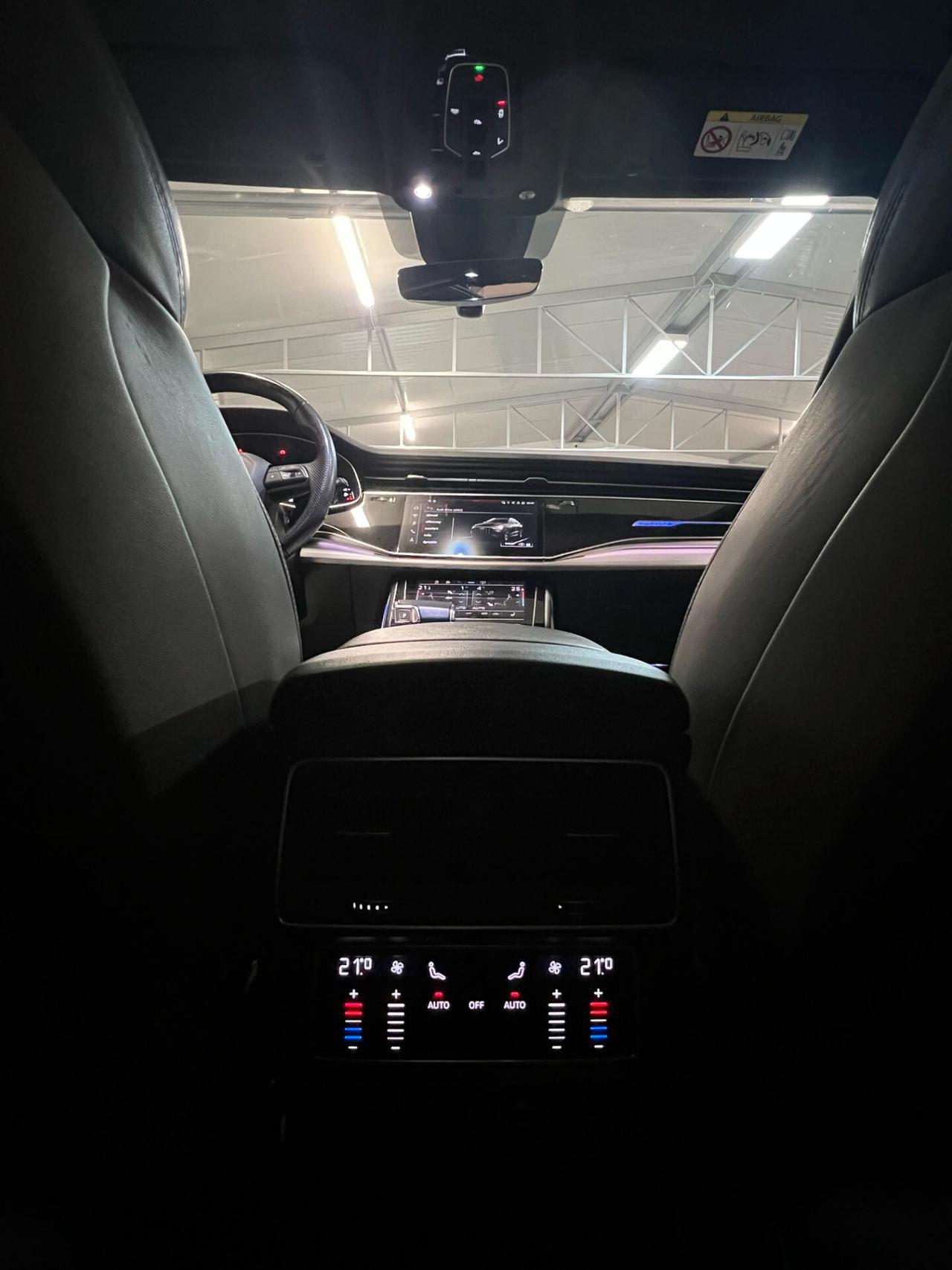 Audi Q8 55 TFSI e quattro tiptronic Sport