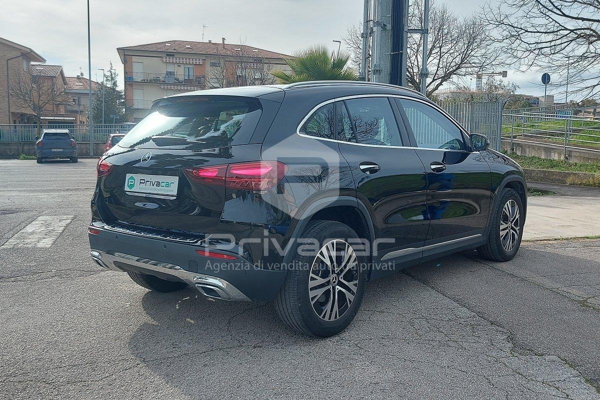 MERCEDES GLA 180 Automatic Progressive Advanced Plus
