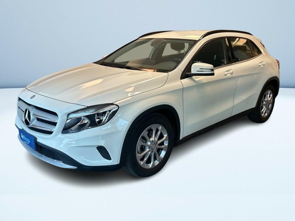 Mercedes GLA 180 180 Business 7G-DCT