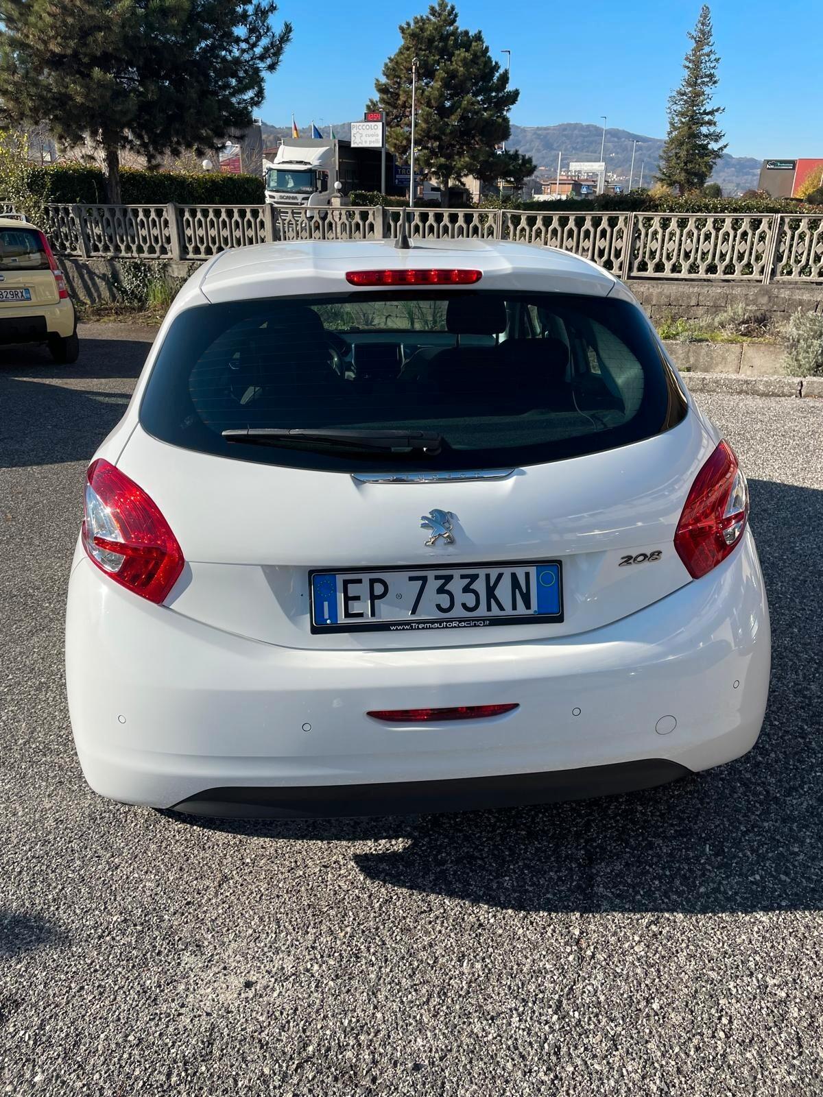 Peugeot 208 1.2 VTi 82 CV 5 porte Allure